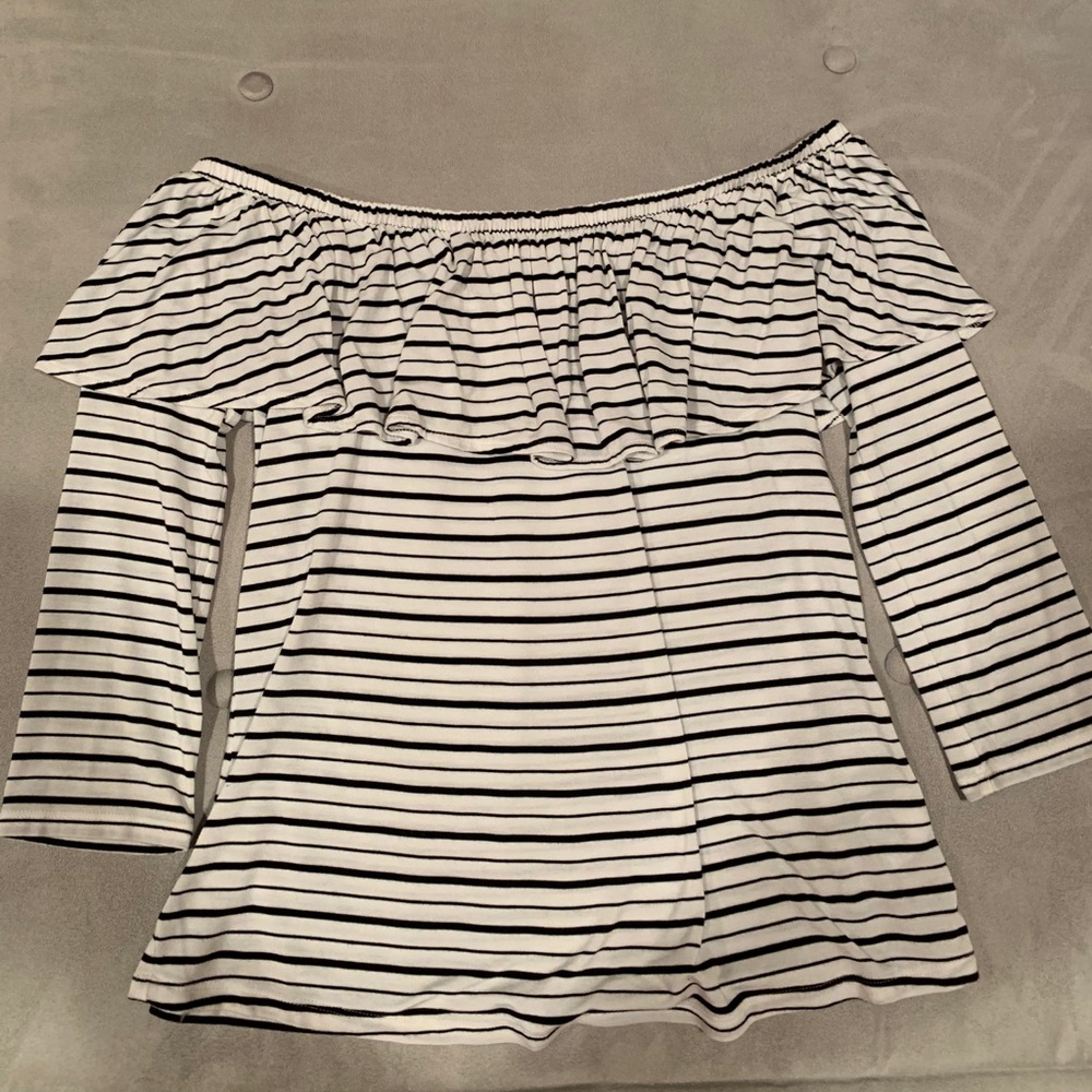 Women’s Off The Shoulder Top - Picture 3 of 4
